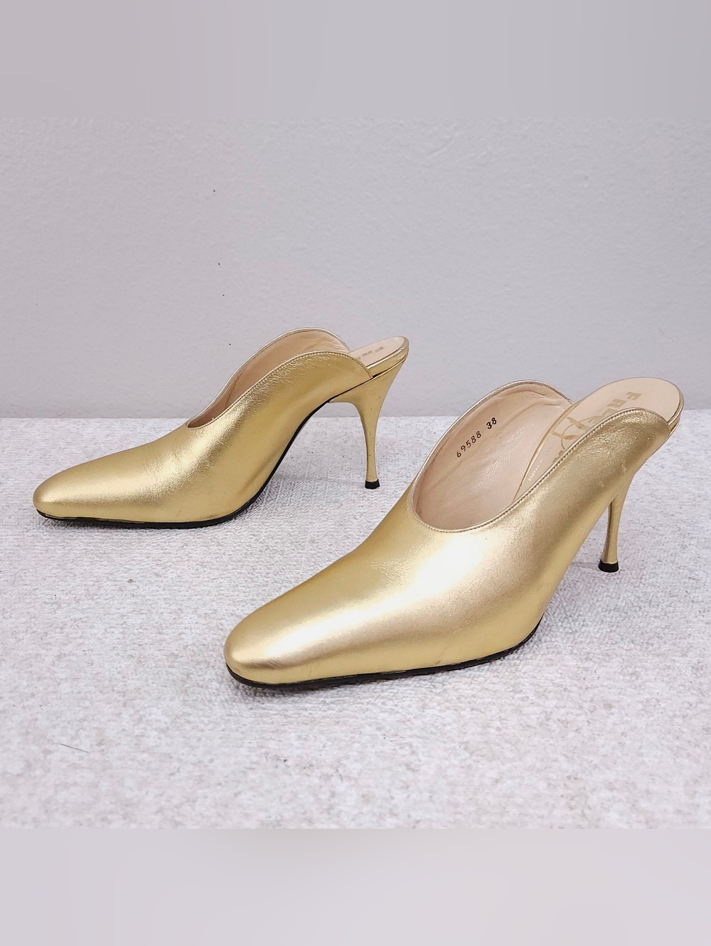 Vintage FREE LANCE Paris Mules Metallic Gold Leather Stiletto Heels Pumps EU 38